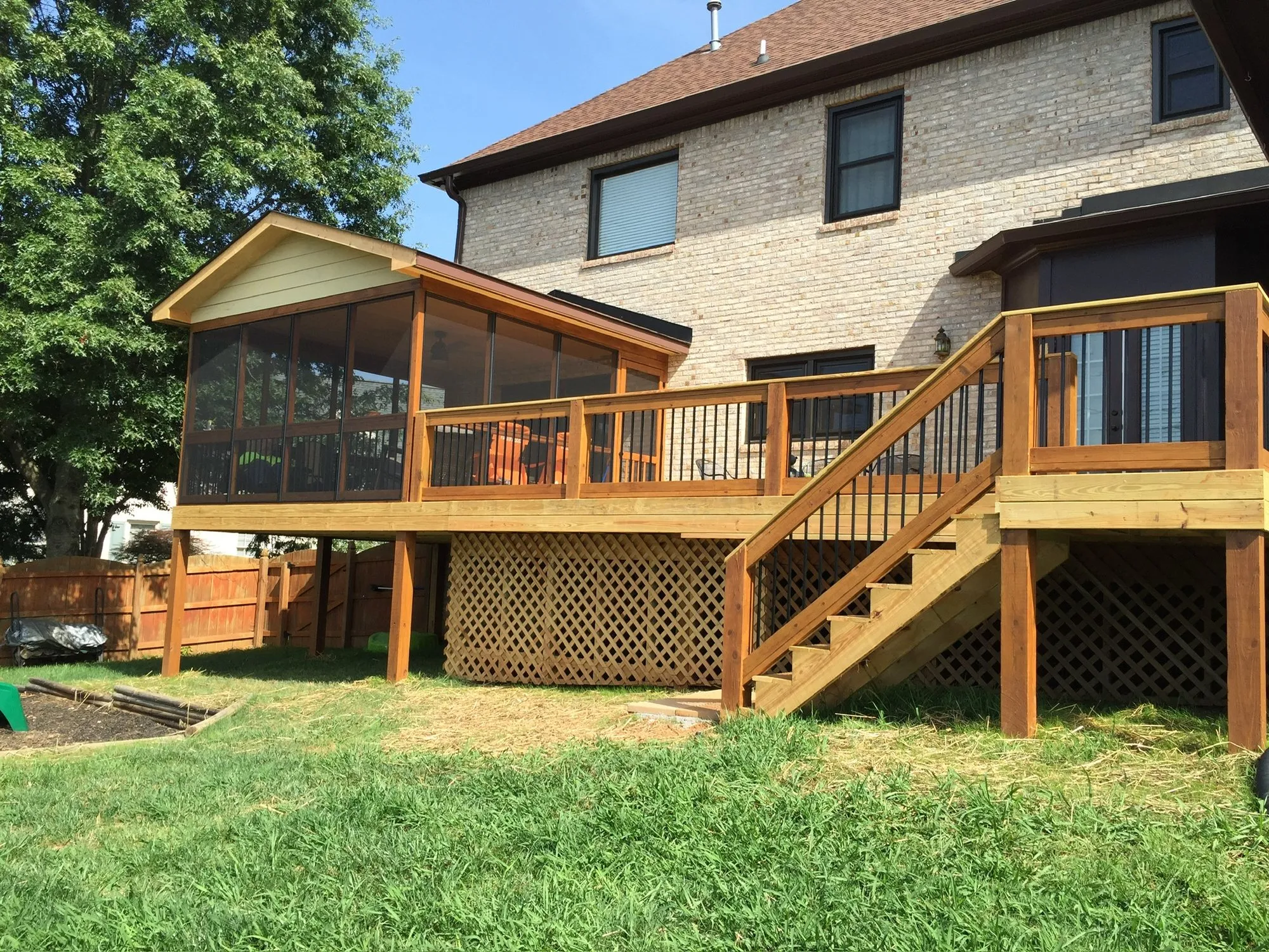 Finished deck and screened porch on a Knoxville home